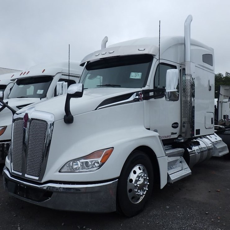 2024 KENWORTH T680