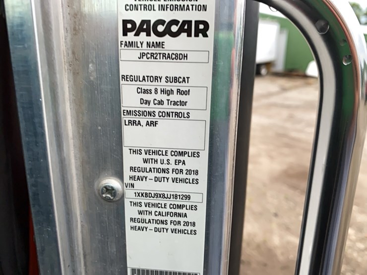 2018-kenworth-t440-image-116