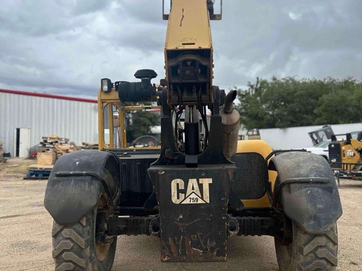caterpillar-tl642-image-2