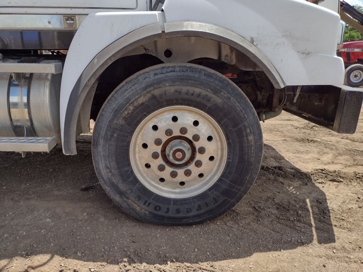 western-star-4900-image-43