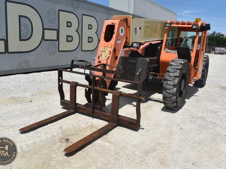 2012-jlg-g9-43a-image-1