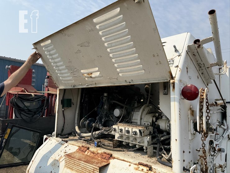 mobil-athey-street-sweeper-8401-image-11
