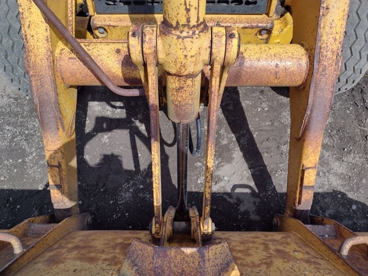 john-deere-310d-image-23