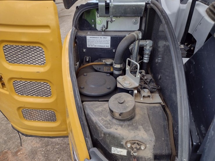 deere-30g-image-36