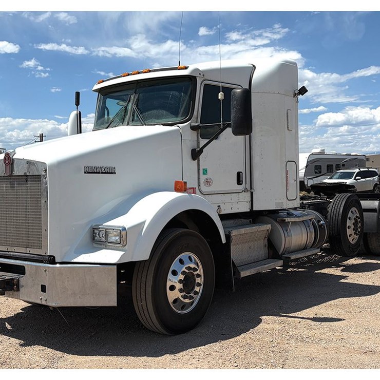 2017 KENWORTH T800