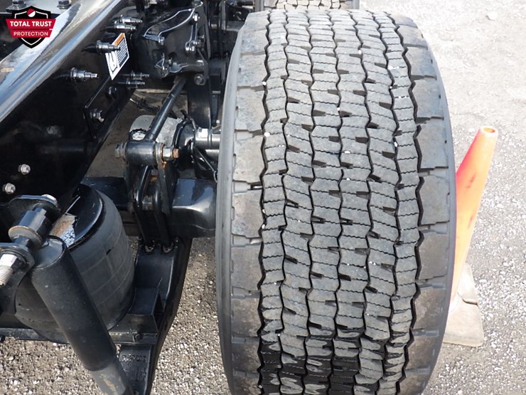 2024-kenworth-t680-image-7