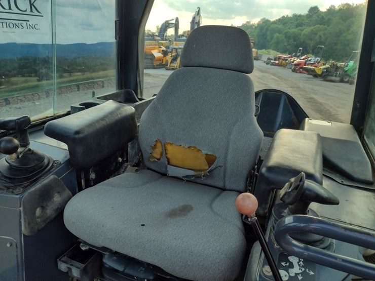 deere-650j-lt-image-11