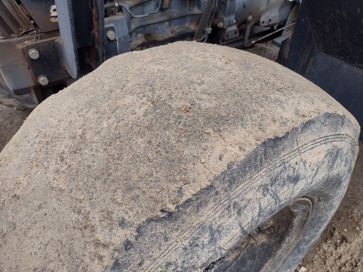 new-holland-7610s-image-19