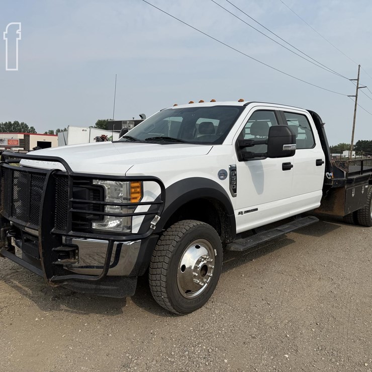 2017 FORD F550 XL
