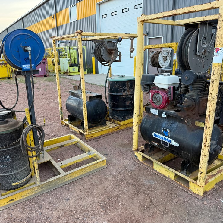 (3) 4.4’ x 3.9’ GREASE LUBE SKIDS F/ PARTS