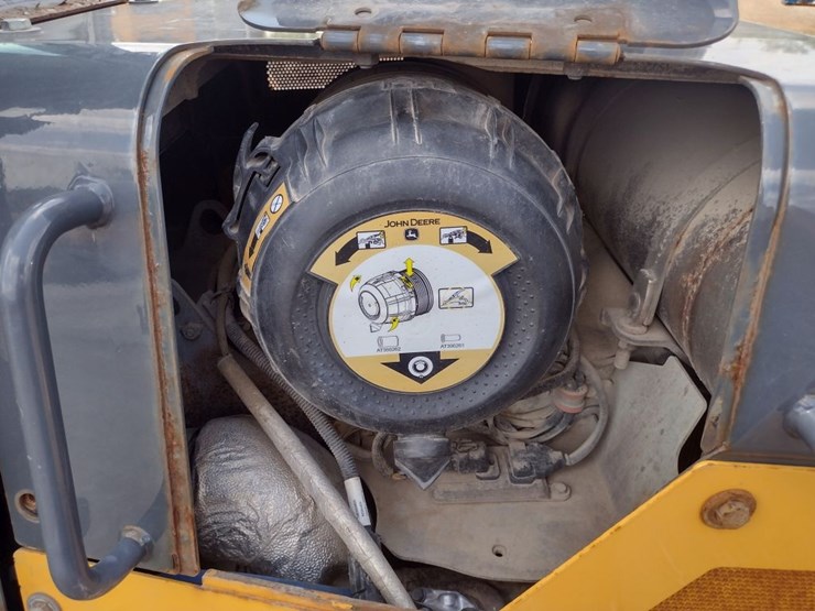 deere-650k-lgp-image-35