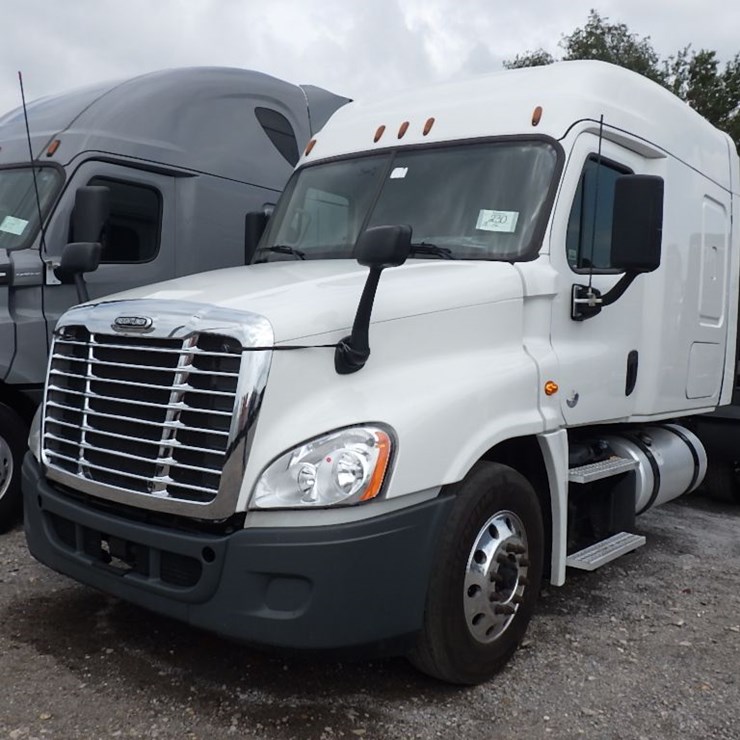 2018 FREIGHTLINER CASCADIA 125 EVOLUTION