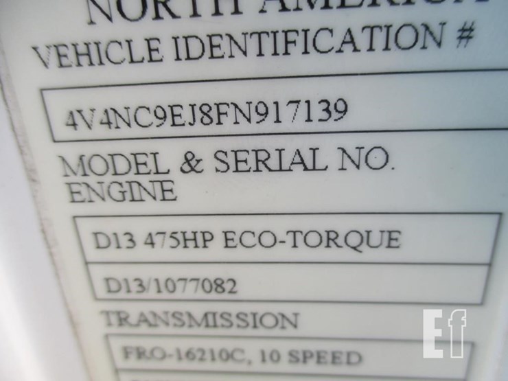 2015-volvo-10-image-27