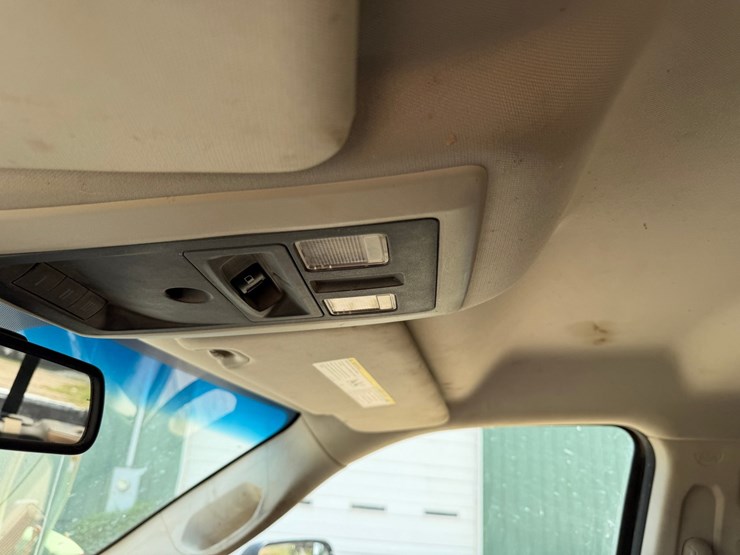 2015-dodge-2500-image-54