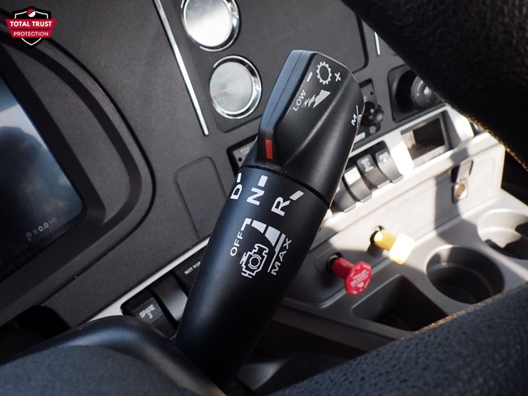 2024-kenworth-t680-image-14