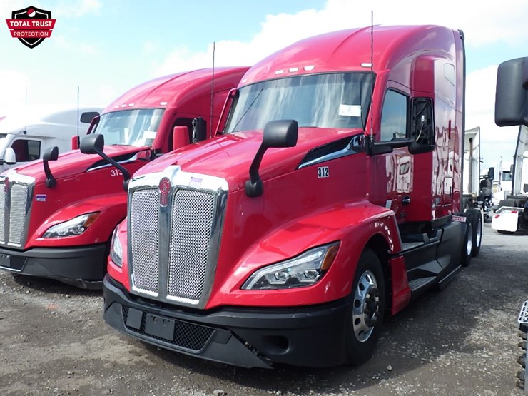 2025-kenworth-t680-image-1