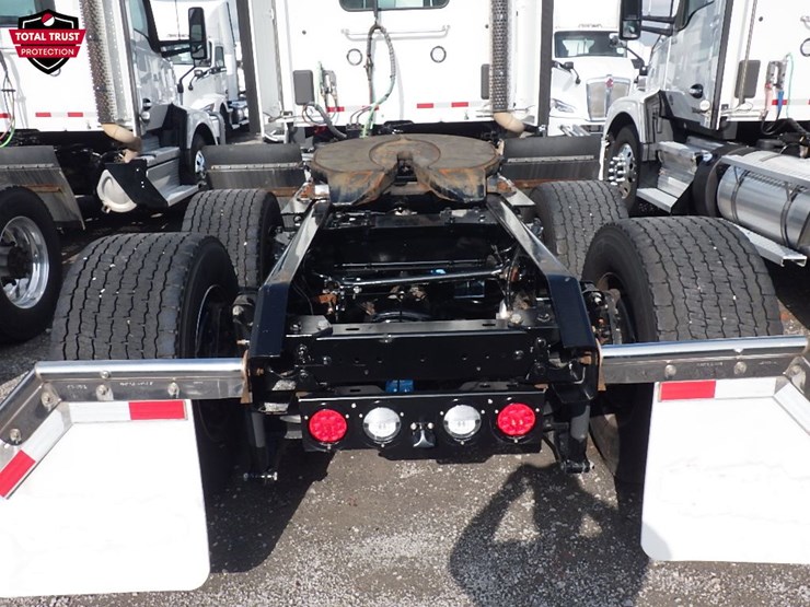 2024-kenworth-t680-image-9