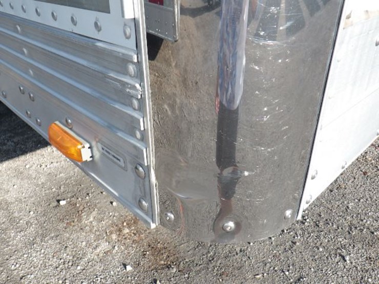 2019-utility-3000r-image-6