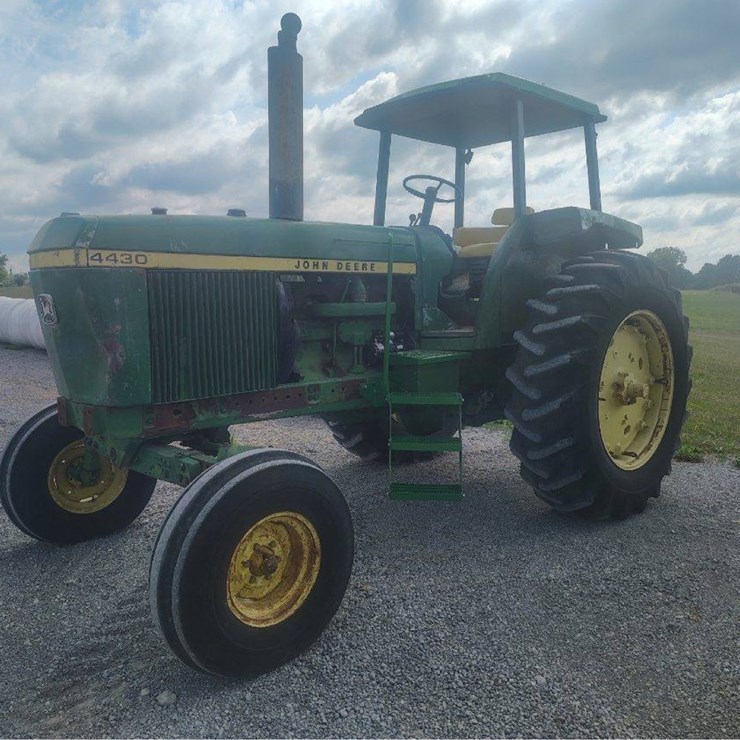 JOHN DEERE 4430