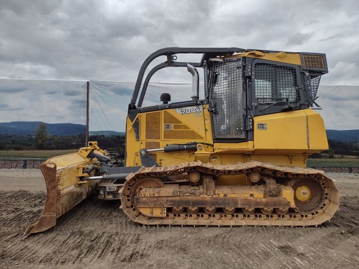 deere-700k-lgp-image-1