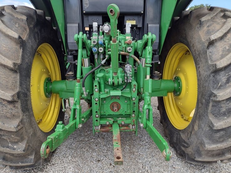 john-deere-7230-image-29