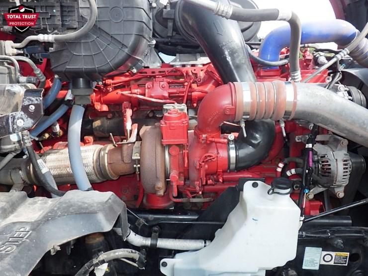 2025-kenworth-t680-image-37