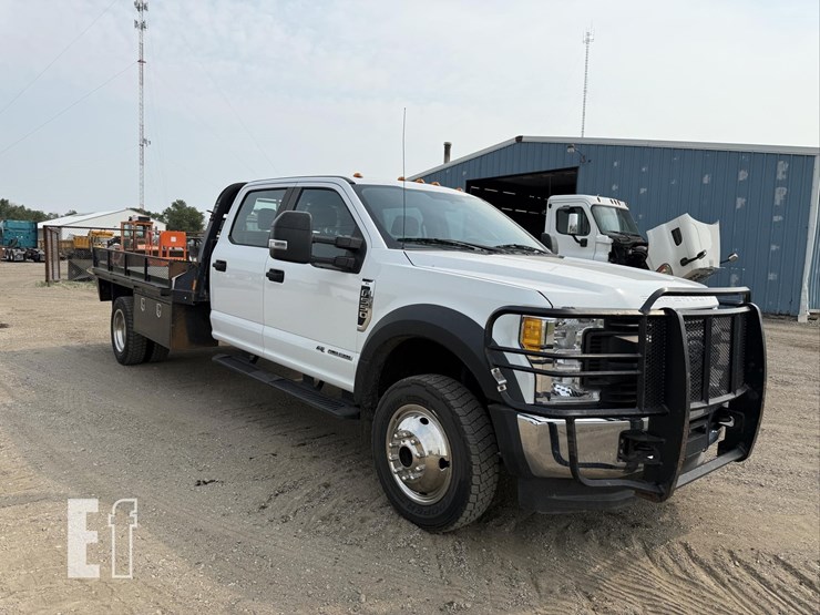 2017-ford-f550-xl-image-2