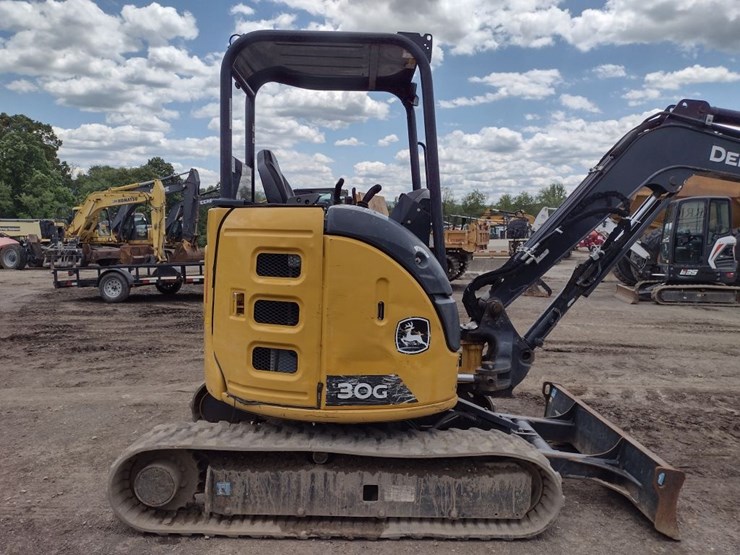 deere-30g-image-29