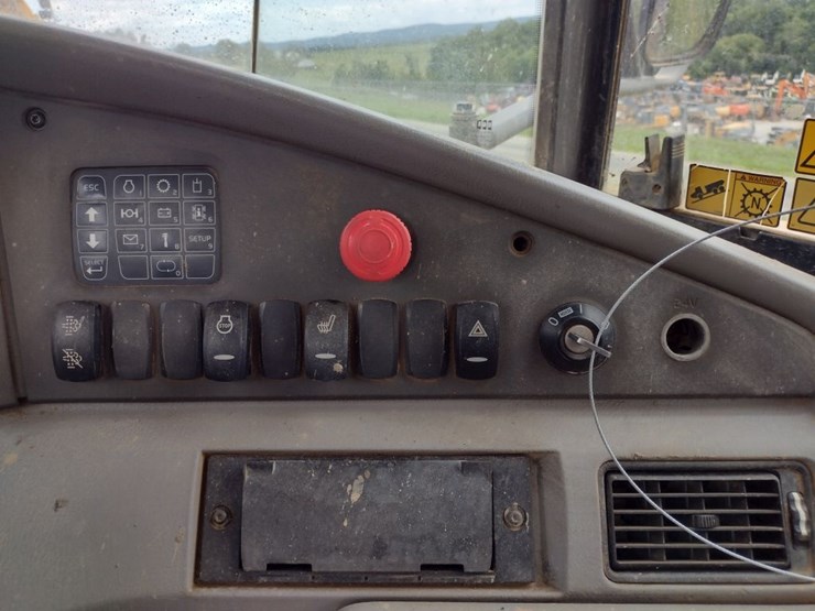 volvo-a25f-image-8