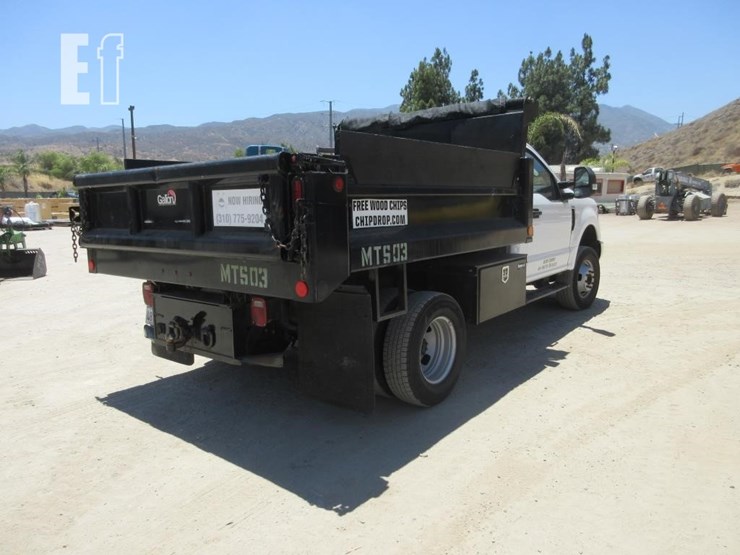 2019-ford-f350-xl-image-3