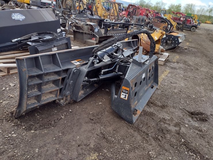 john-deere-24-image-6