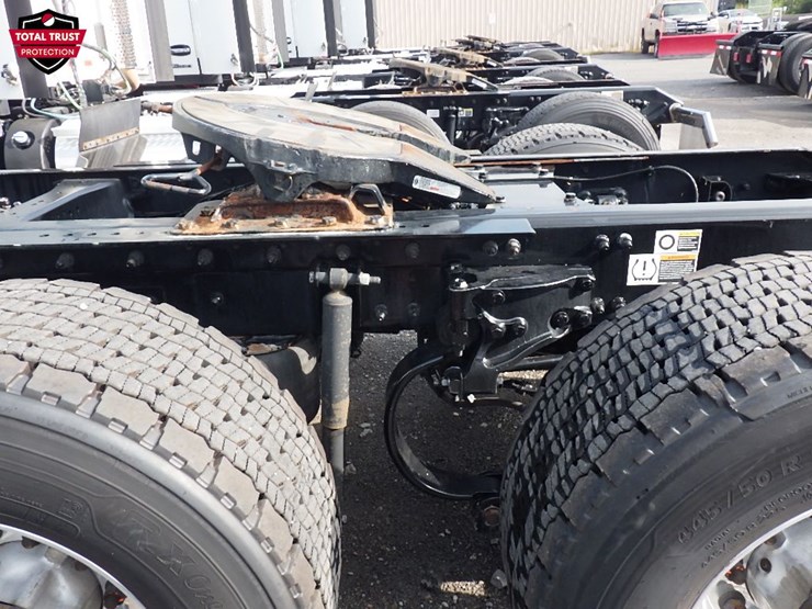 2024-kenworth-t680-image-15