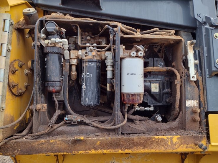 deere-700k-lgp-image-36