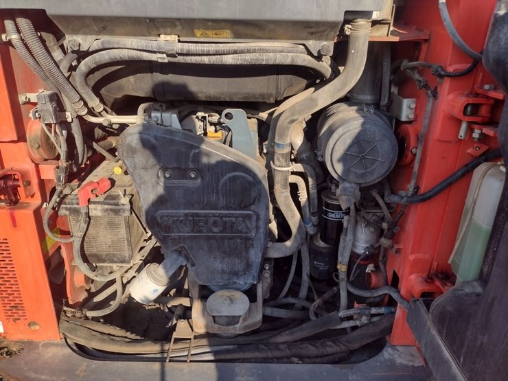 kubota-ssv75-image-24