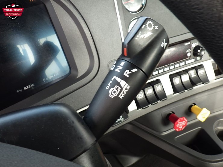 2024-kenworth-t680-image-19