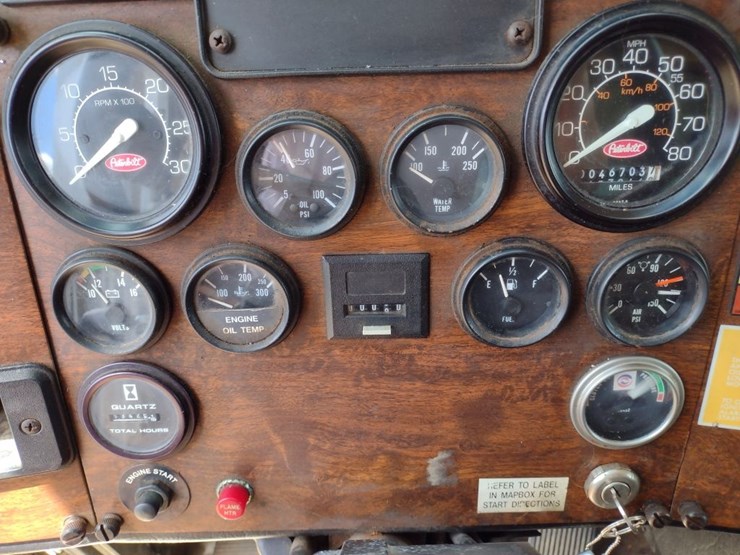 peterbilt-357-image-7