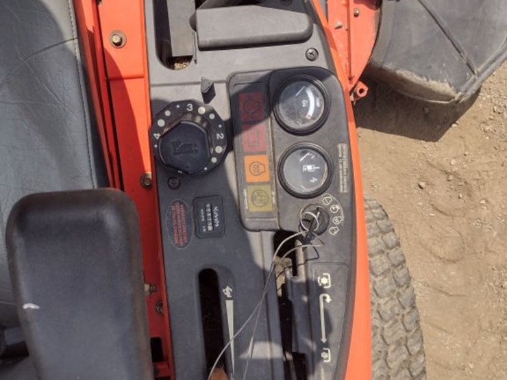 kubota-zd321-image-7