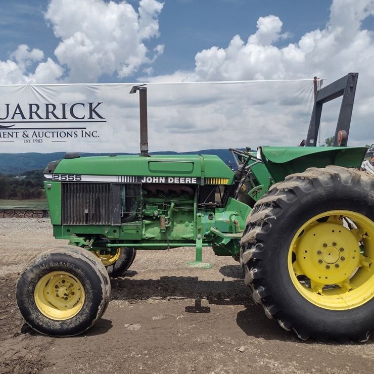 JOHN DEERE 2555