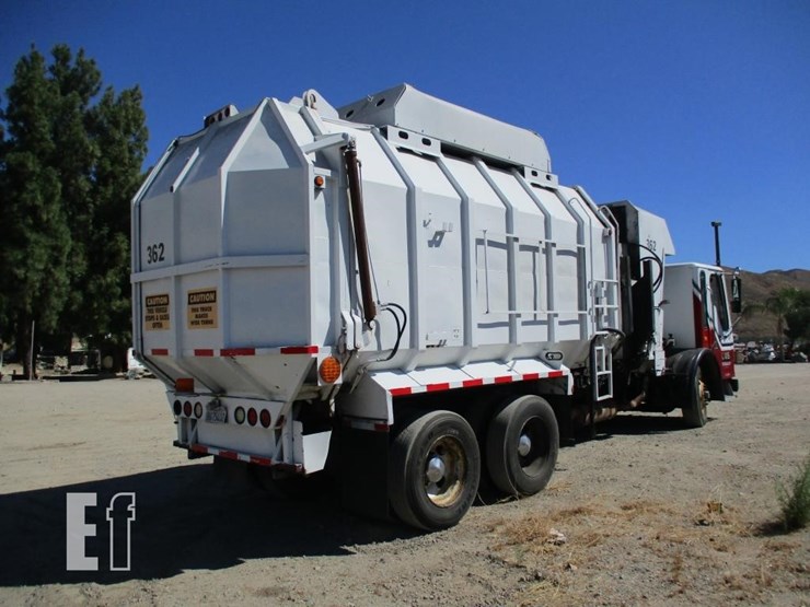2005-freightliner-condor-image-4