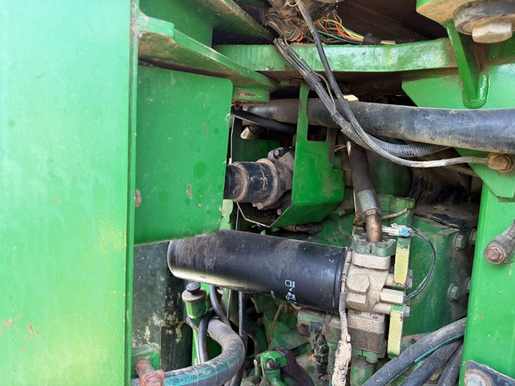 2000-john-deere-9300-image-54