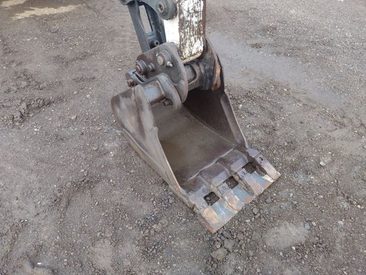 bobcat-e32-image-22