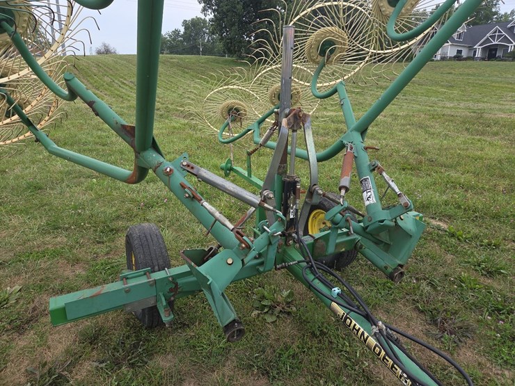 john-deere-702-image-4