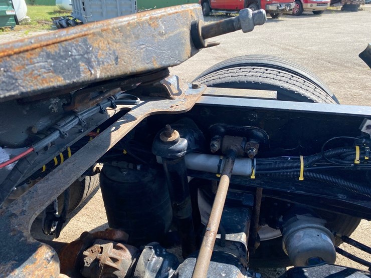 2018-kenworth-t440-image-62
