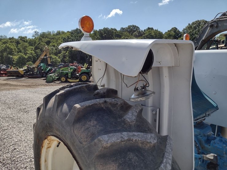 ford-3600-image-23