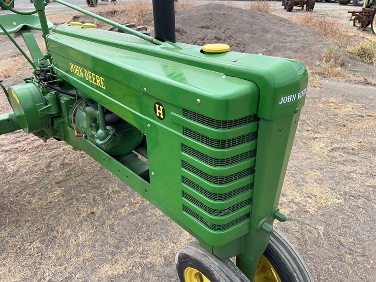 john-deere-h-image-10