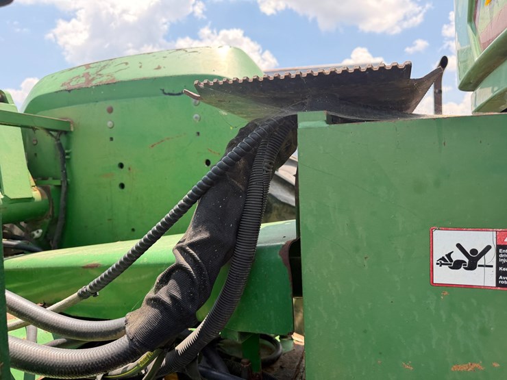 2000-john-deere-9300-image-55