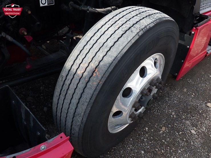 2024-kenworth-t680-image-26