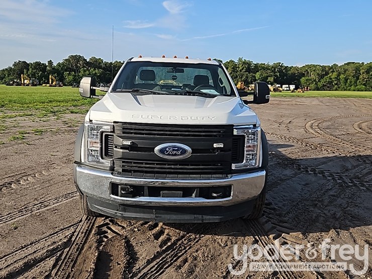 2018-ford-f550-image-10