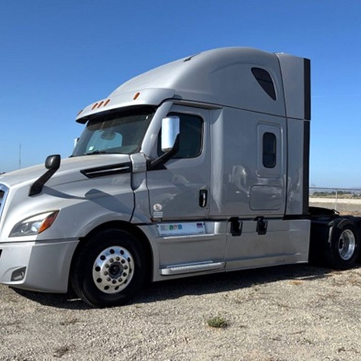 2022 FREIGHTLINER CASCADIA 126