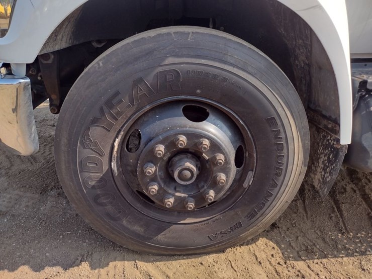 ford-f750-image-21